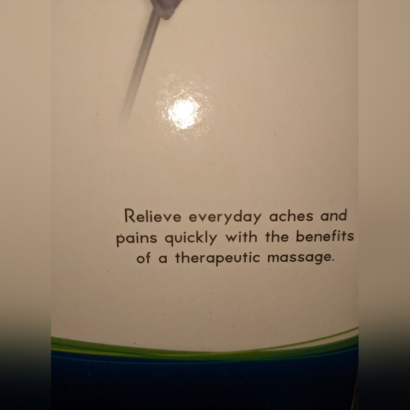 Wahl Deep Tissue Percussion Therapeutic Massager w 4 Attachments - Picture 6 of 14